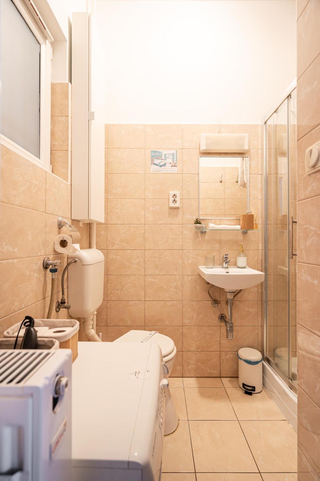 Appartamento Gleaming Wise Studio Budapest Esterno foto